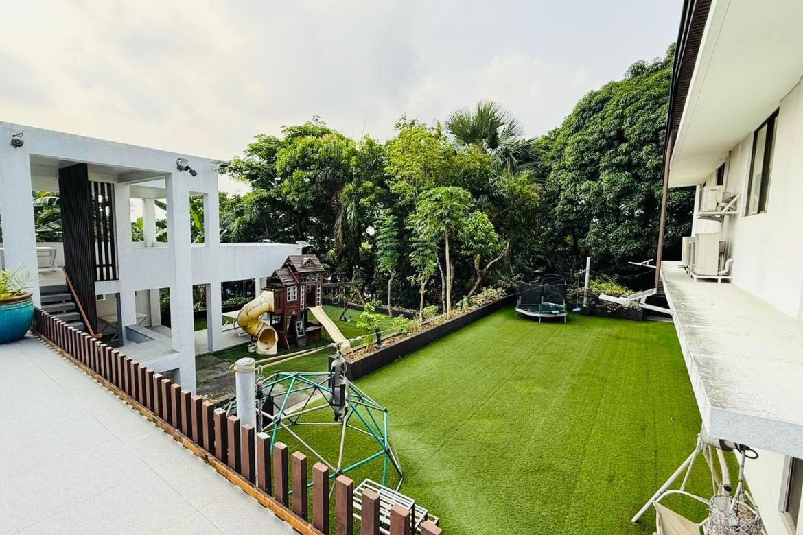 5 Bedroom House for Sale in Pansol, Quezon City, Metro Manila – photo 3