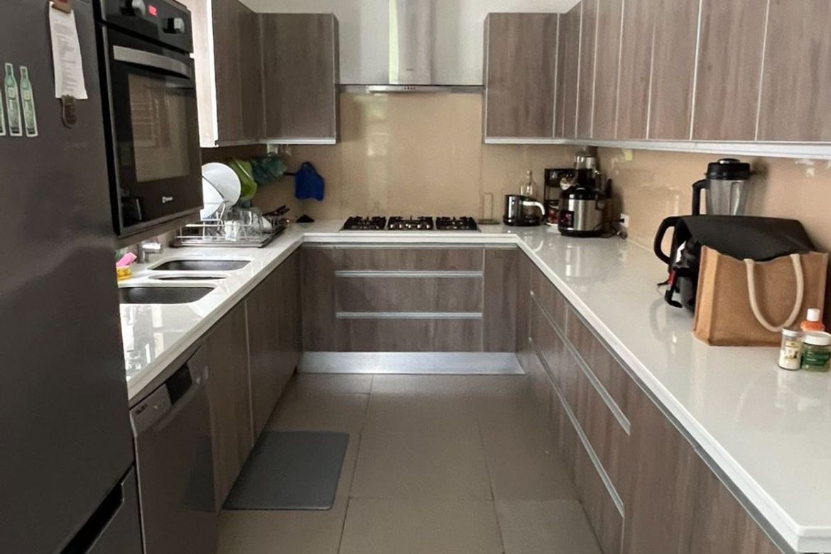 5 Bedroom House for Sale in Pansol, Quezon City, Metro Manila – photo 6