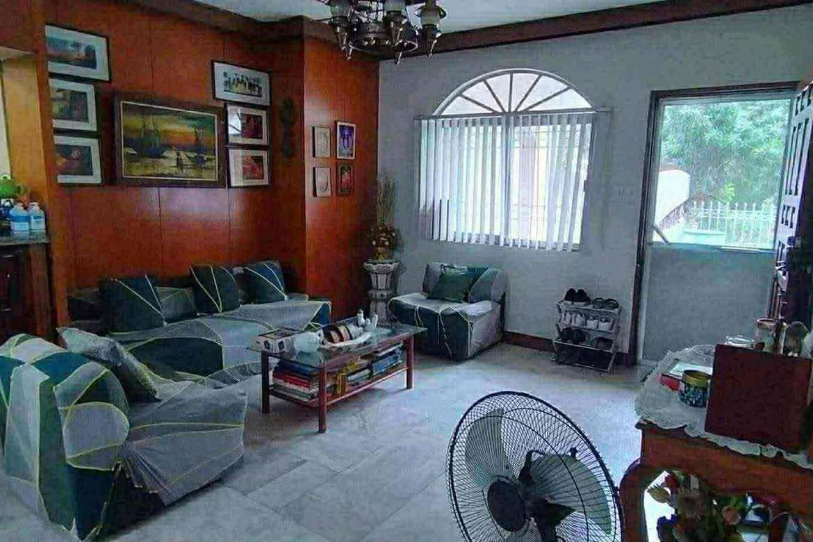 5 Bedroom House for Sale in Pasong Tamo, Quezon City, Metro Manila – photo 2
