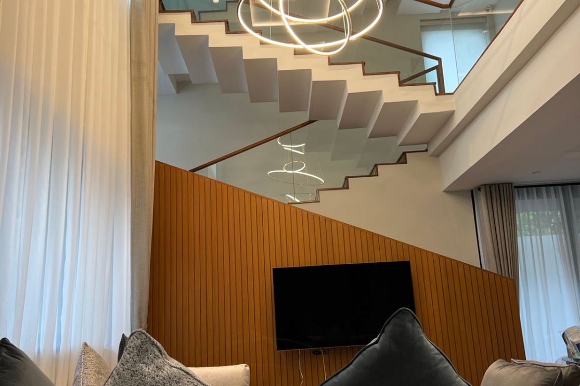 5 Bedroom House for Sale in Pasong Tamo, Quezon City, Metro Manila