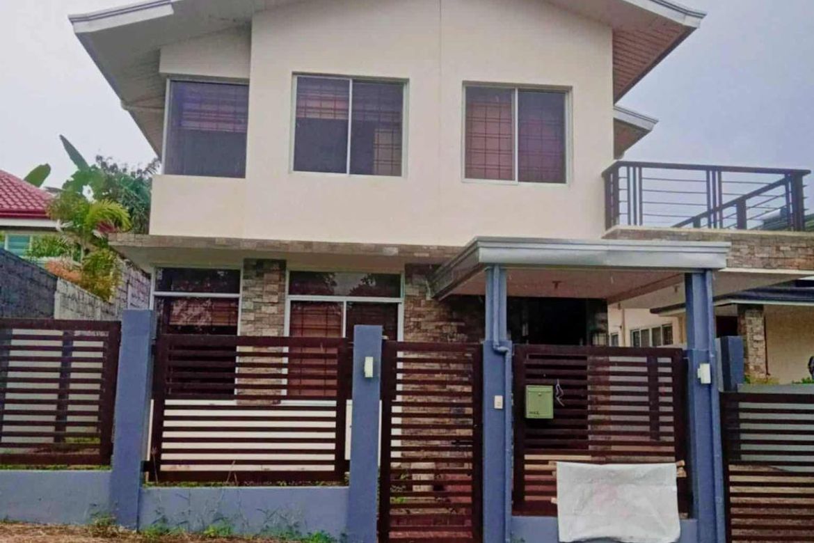 5 Bedroom House for Sale in Patutong Malaki South, Tagaytay, Cavite
