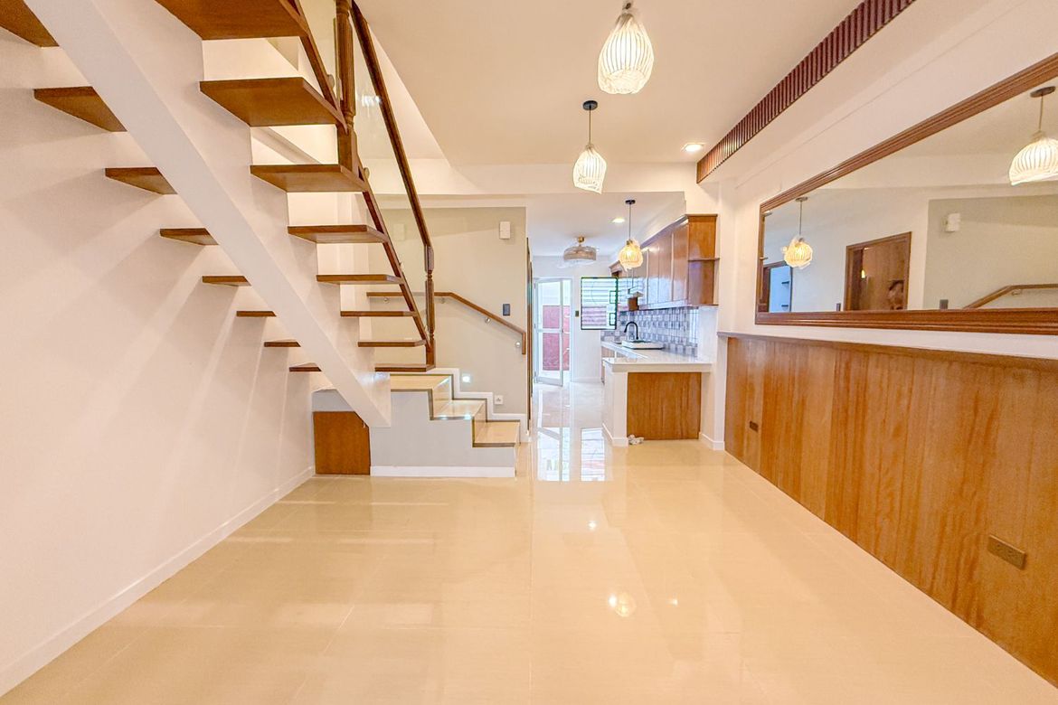 5 Bedroom House for Sale in Pilar, Las Piñas, Metro Manila – photo 4