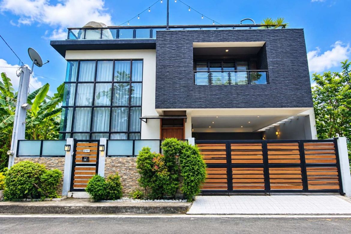 5 Bedroom House for Sale in Pinagbuhatan, Pasig, Metro Manila
