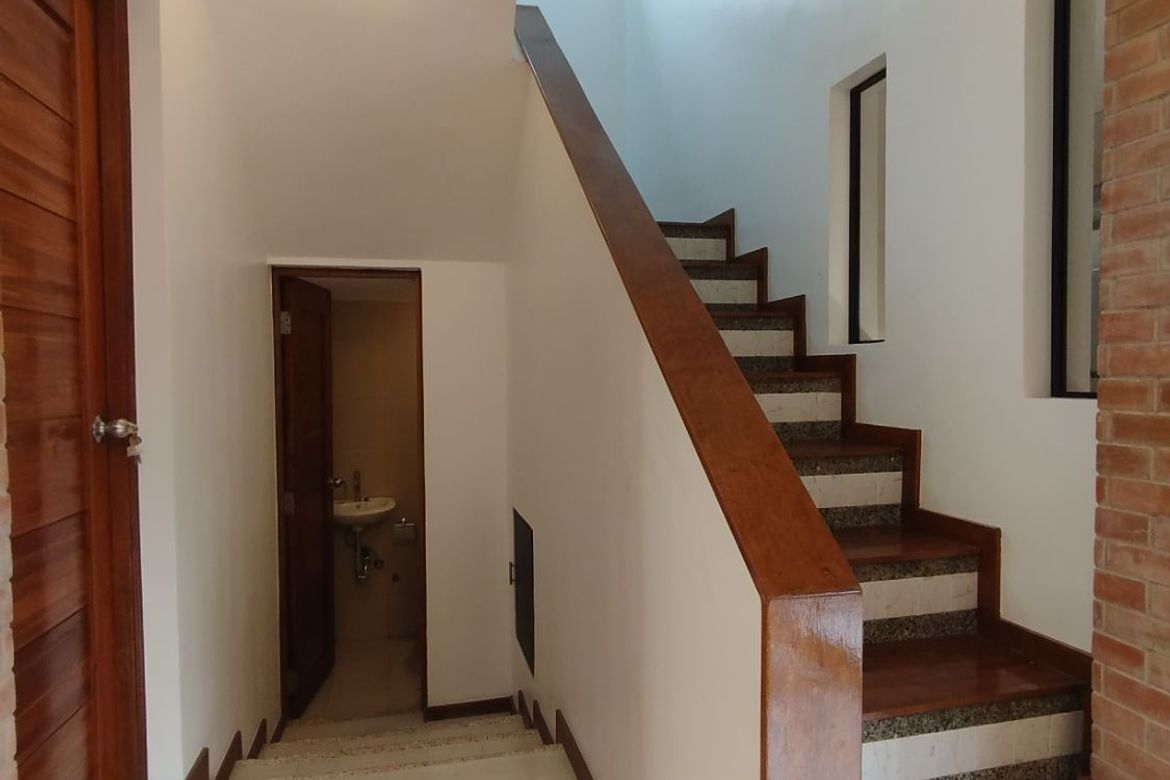 5 Bedroom House for Sale in Pinagbuhatan, Pasig, Metro Manila – photo 6