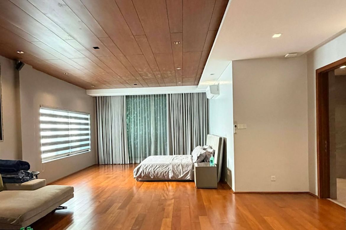 5 Bedroom House for Sale in Pineda, Pasig, Metro Manila