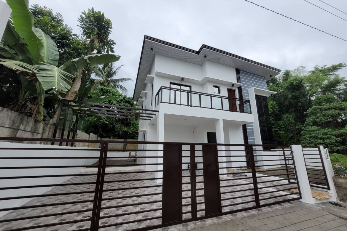 5 Bedroom House for Sale in Poblacion Barangay 6, Lipa, Batangas – photo 2