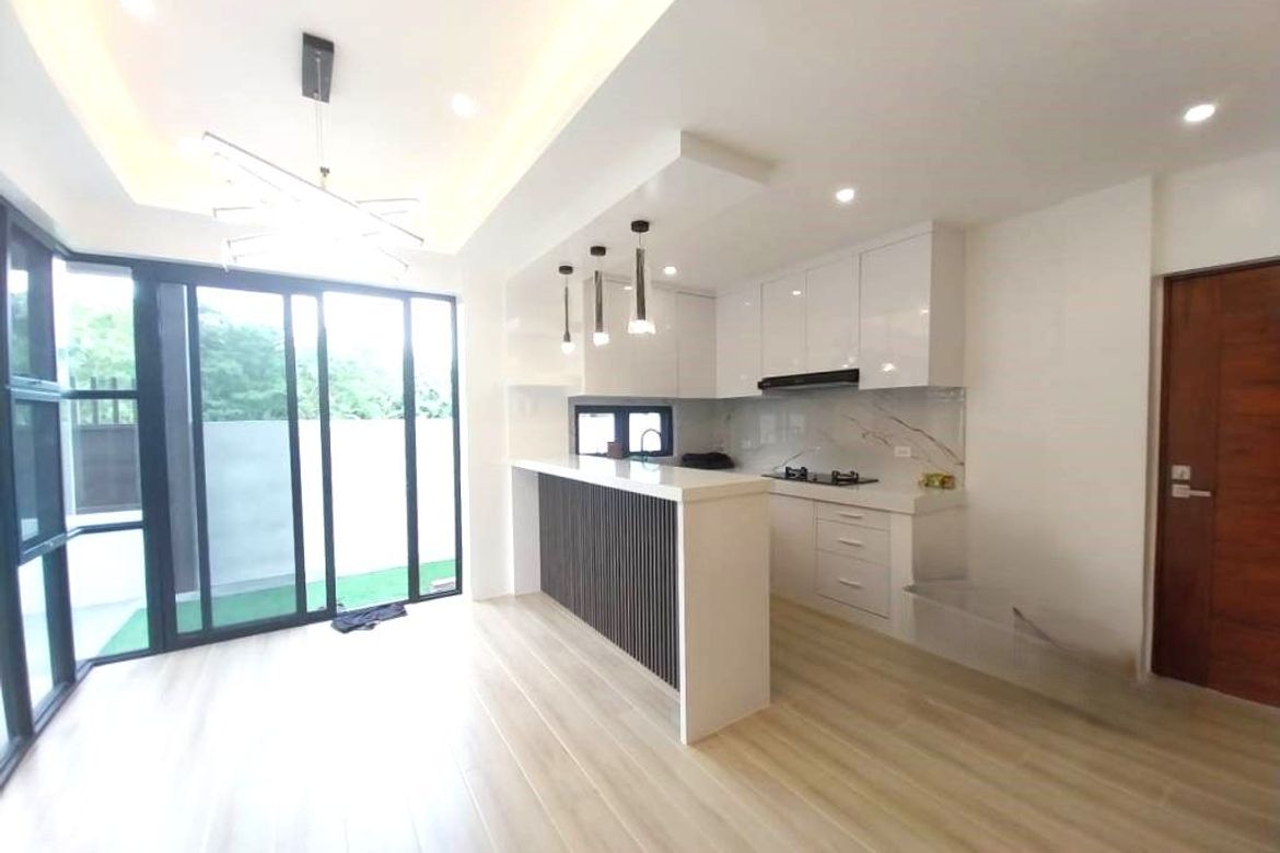 5 Bedroom House for Sale in Poblacion, Muntinlupa, Metro Manila – photo 6