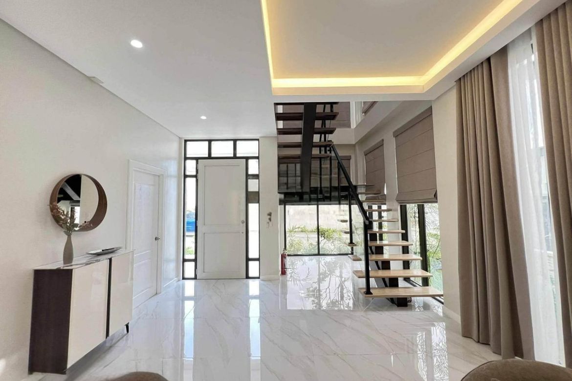 5 Bedroom House for Sale in Poblacion, Muntinlupa, Metro Manila – photo 8