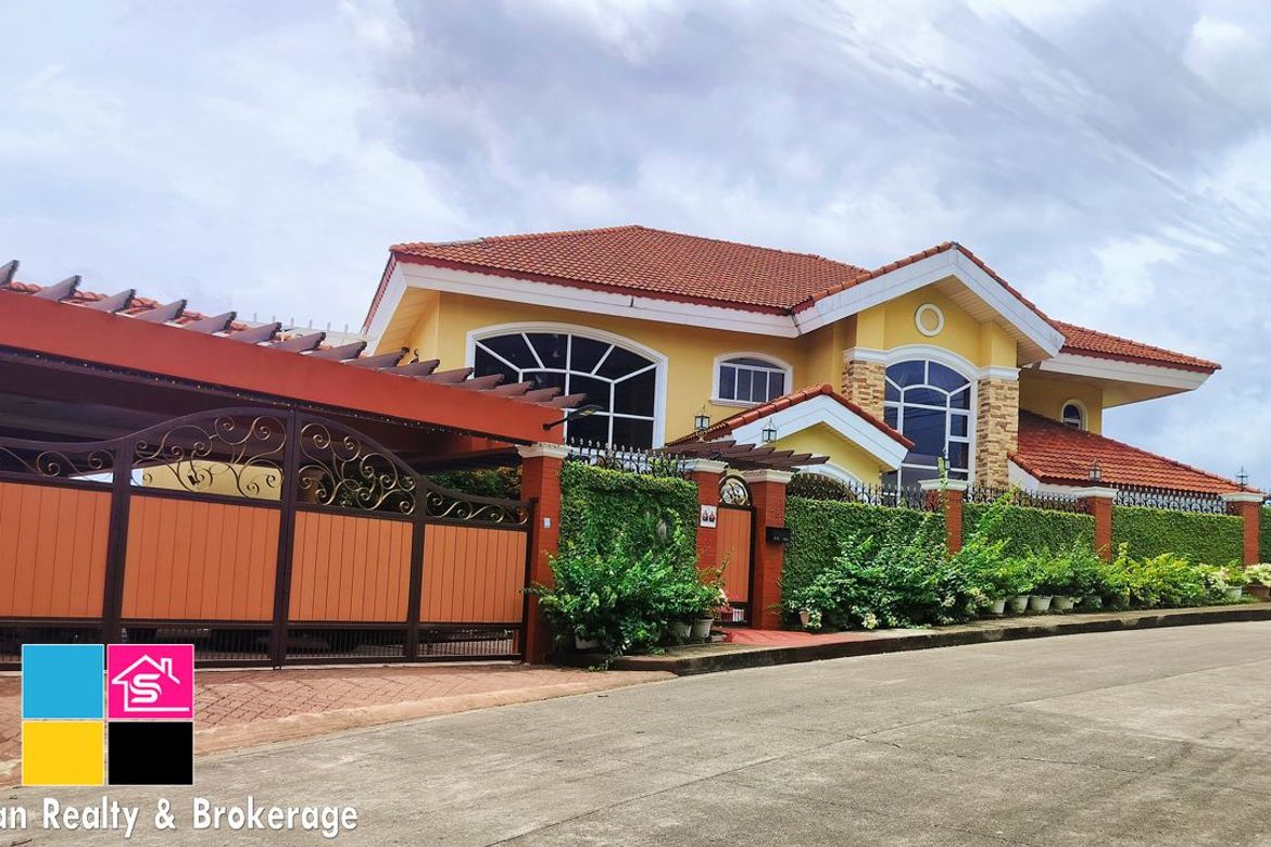 5 Bedroom House for Sale in Poblacion Occidental, Consolacion, Cebu
