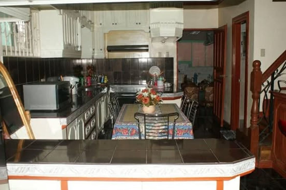 5 Bedroom House for Sale in Poblacion, San Isidro, Nueva Ecija – photo 6