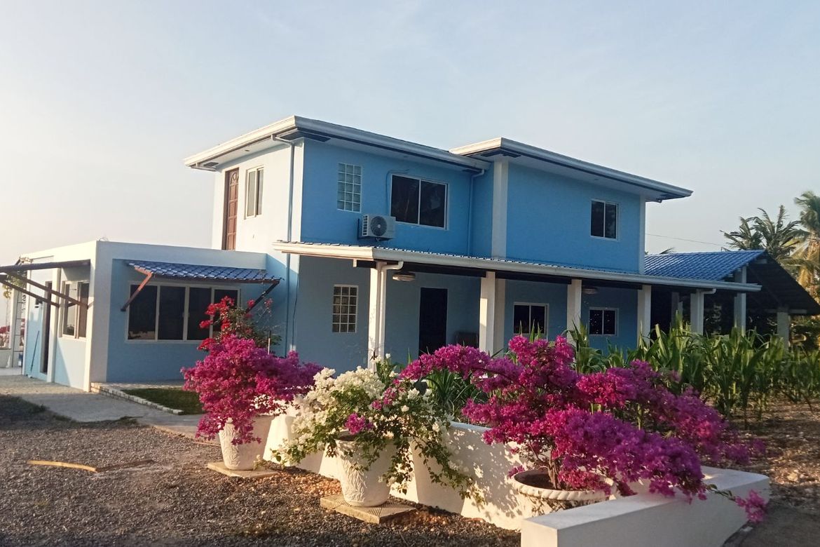 5 Bedroom House for Sale in Poblacion South, San Fernando, Cebu