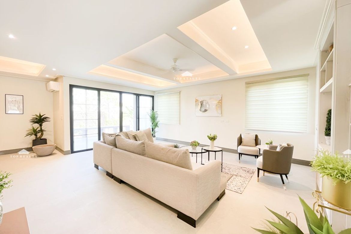 5 Bedroom House for Sale in Portofino Heights, Almanza Dos, Las Piñas, Metro Manila – photo 2