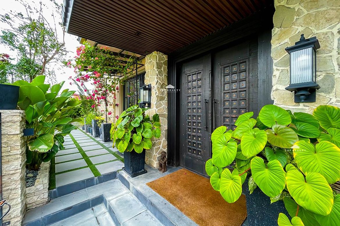 5 Bedroom House for Sale in Portofino Heights, Almanza Dos, Las Piñas, Metro Manila – photo 3