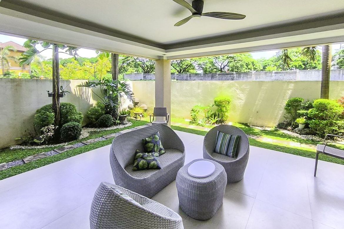 5 Bedroom House for Sale in Portofino South, Poblacion, Muntinlupa, Metro Manila – photo 8