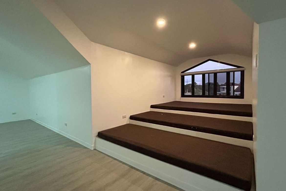 5 Bedroom House for Sale in Portofino South, Poblacion, Muntinlupa, Metro Manila – photo 2