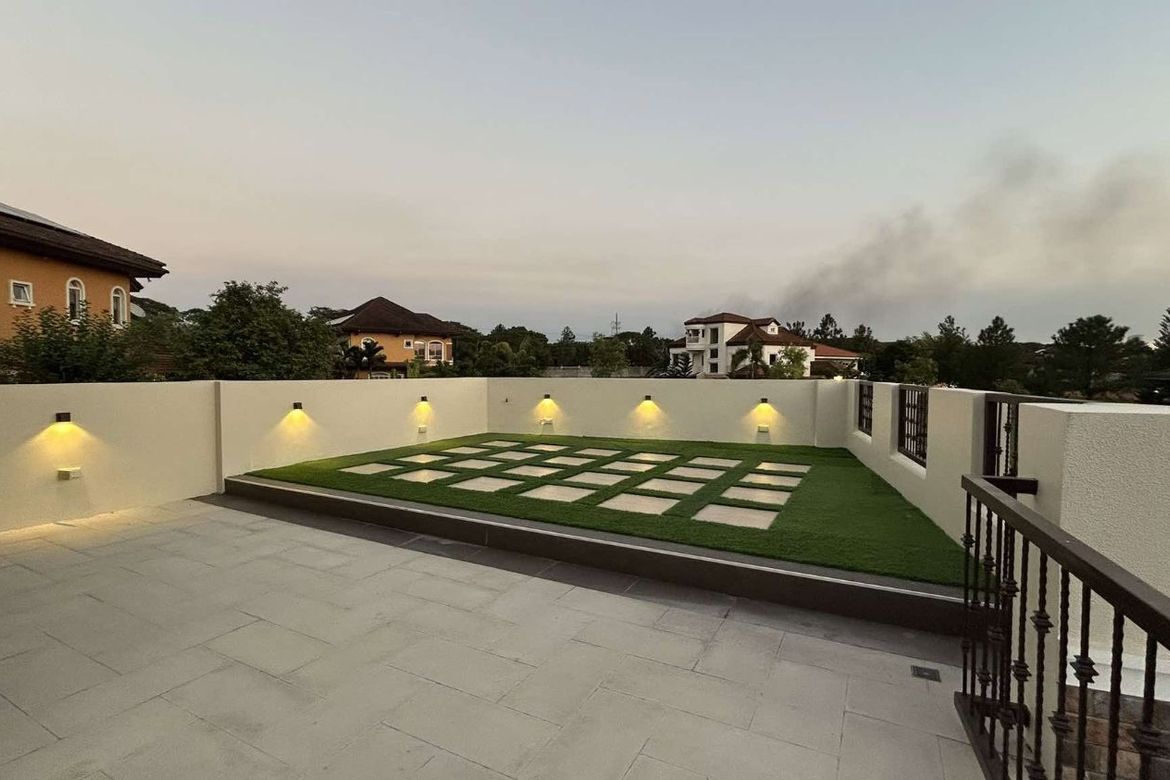 5 Bedroom House for Sale in Portofino South, Poblacion, Muntinlupa, Metro Manila – photo 6