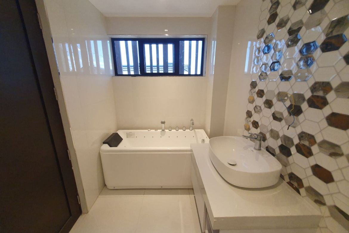 5 Bedroom House for Sale in Princeton Heights, Bayanan, Bacoor, Cavite – photo 7