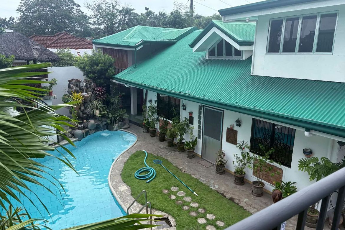 5 Bedroom House for Sale in Pulantubig, Dumaguete, Negros Oriental