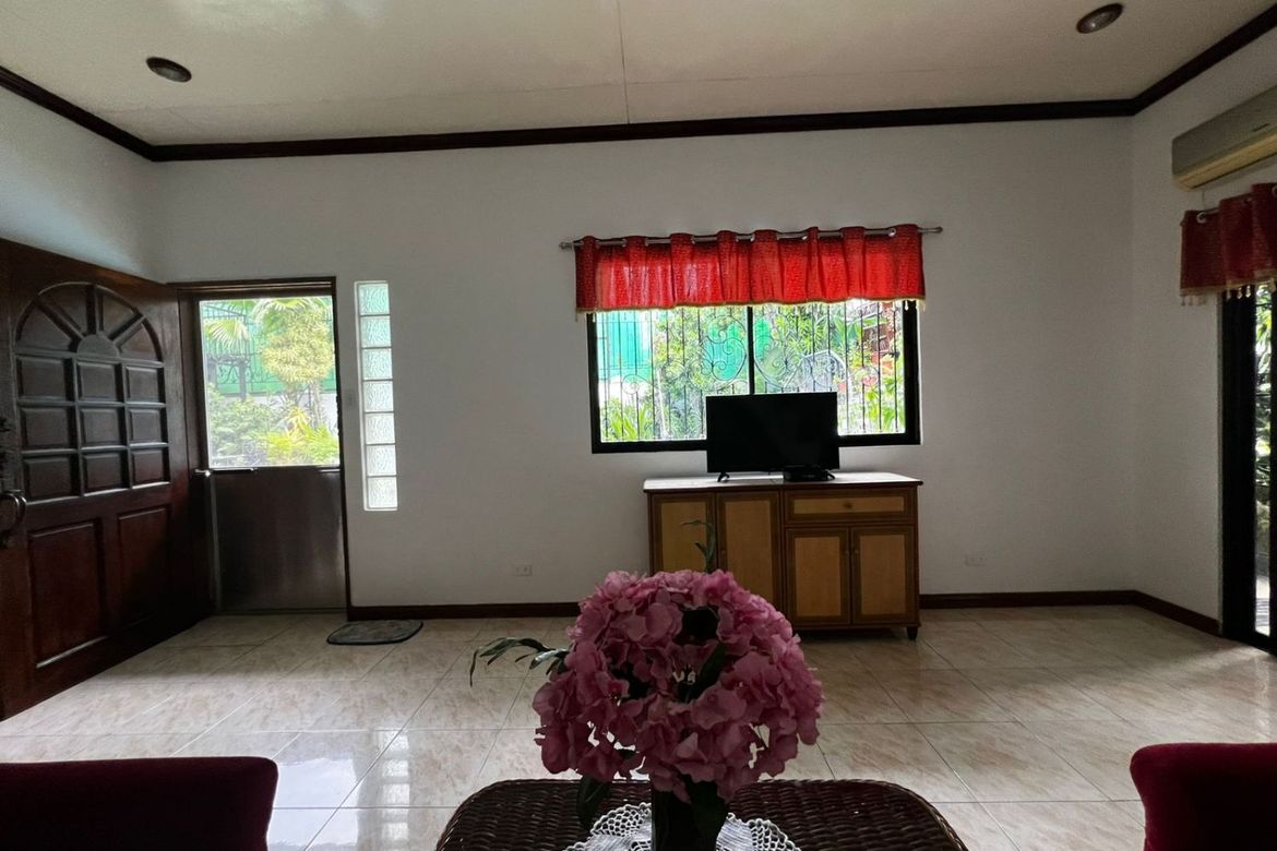 5 Bedroom House for Sale in Pulantubig, Dumaguete, Negros Oriental – photo 2