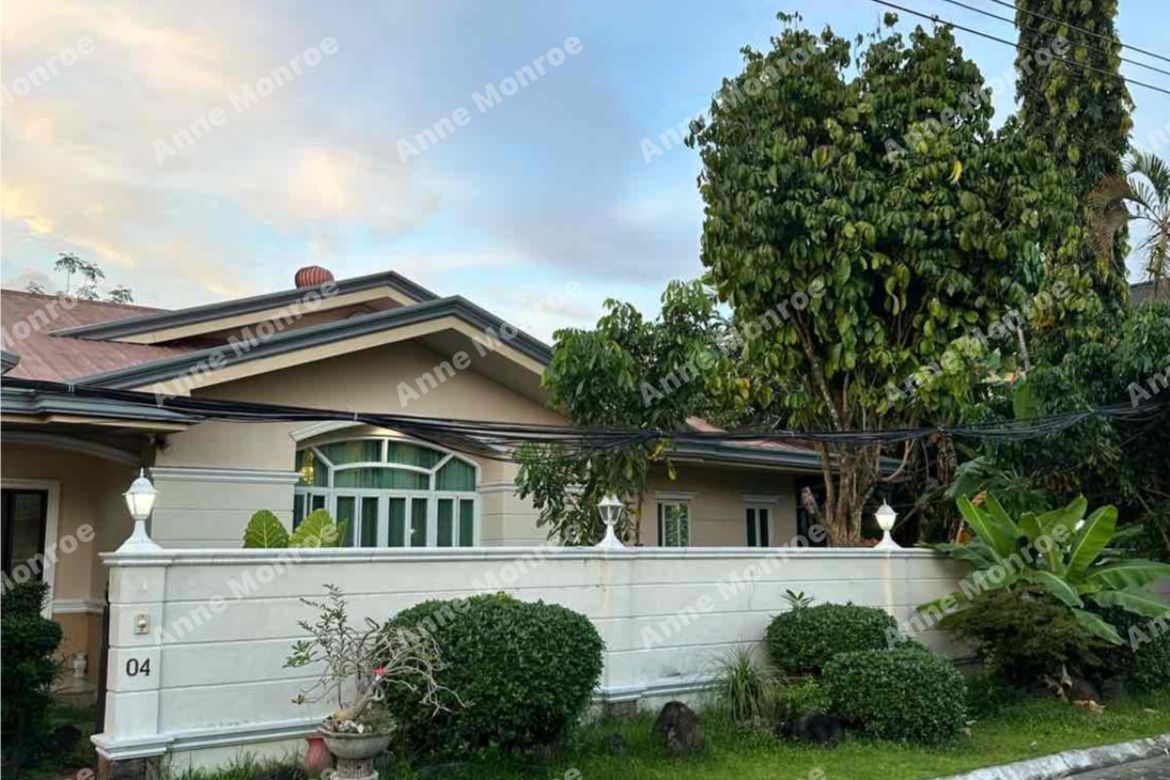 5 Bedroom House for Sale in Pulung Maragul, Angeles, Pampanga