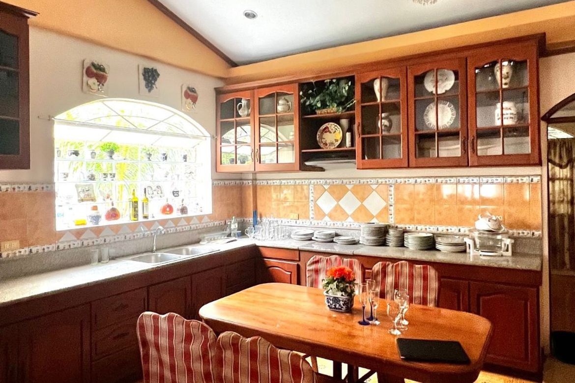 5 Bedroom House for Sale in Pundaquit, San Antonio, Zambales – photo 4