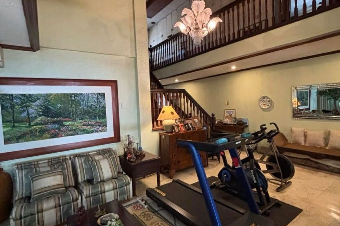 5 Bedroom House for Sale in Putatan, Muntinlupa, Metro Manila