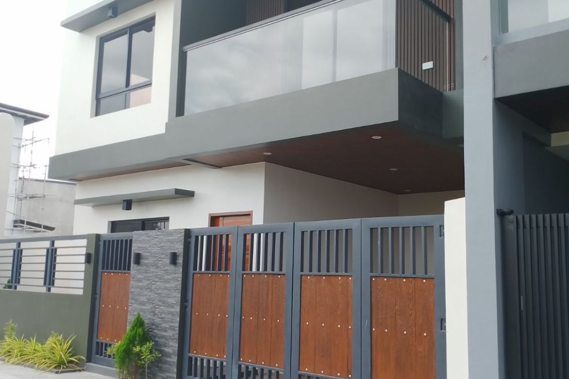 5 Bedroom House for Sale in Quiapo, Manila, Metro Manila near LRT-1 Carriedo