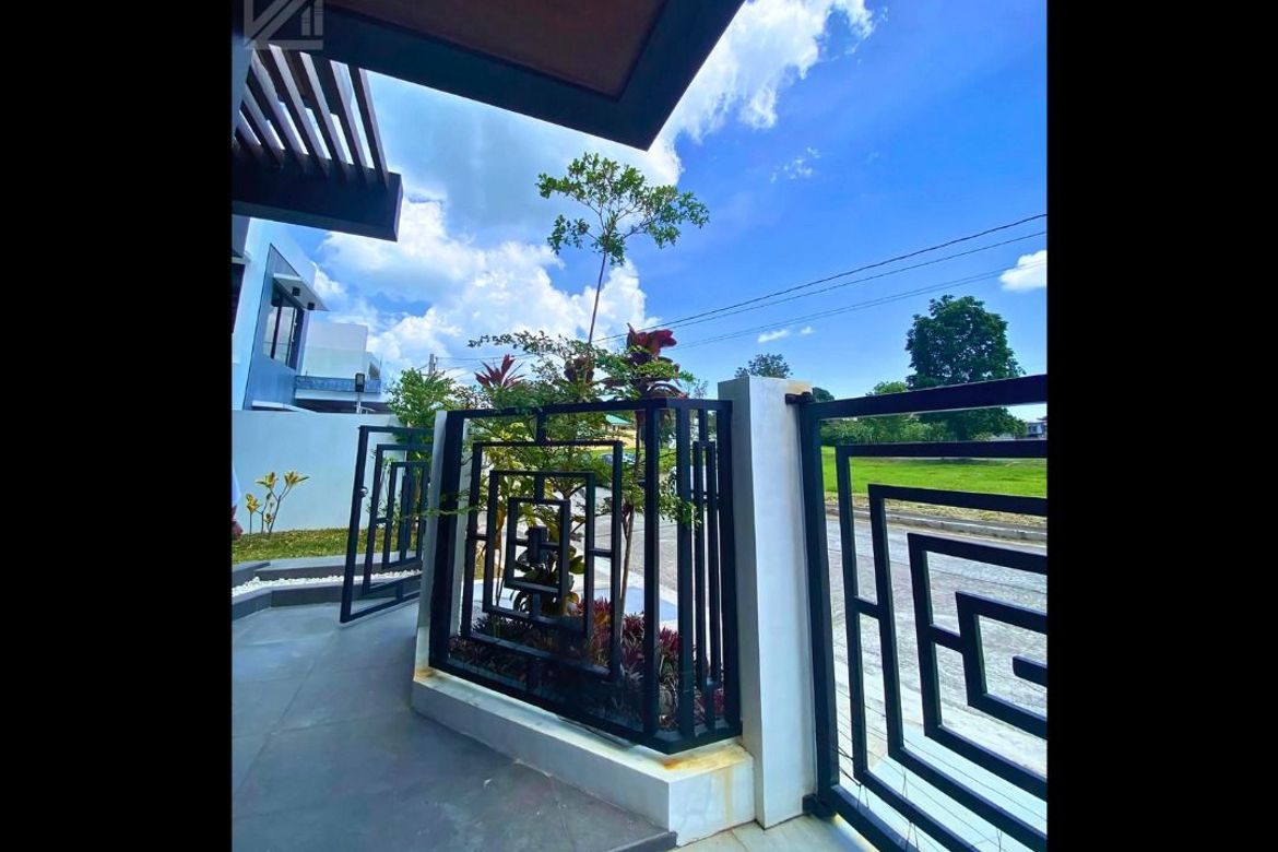 5 Bedroom House for Sale in Royale Tagaytay Estates, Buck Estate, Alfonso, Cavite – photo 2