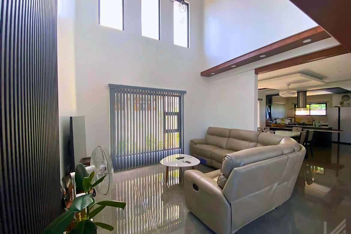 5 Bedroom House for Sale in Royale Tagaytay Estates, Buck Estate, Alfonso, Cavite – photo 4