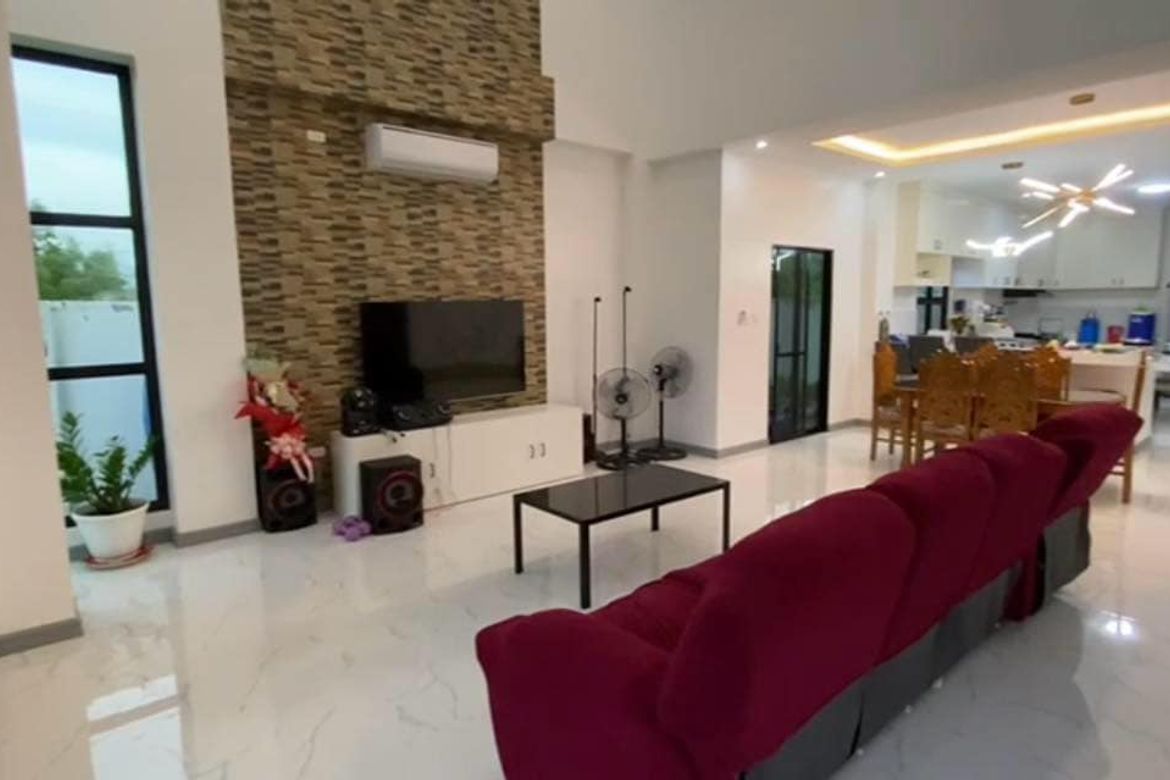 5 Bedroom House for Sale in Saavedra, Moalboal, Cebu – photo 2