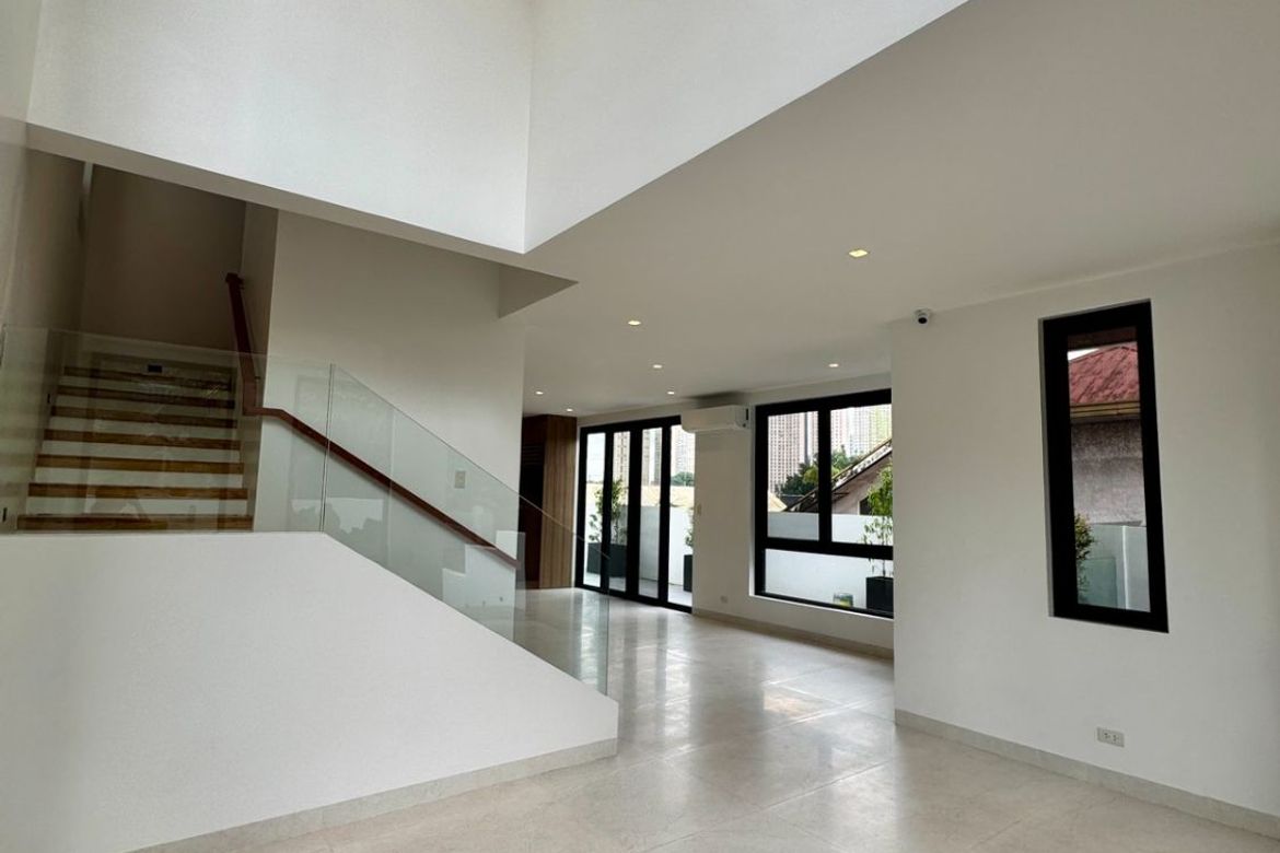5 Bedroom House for Sale in Saint Ignatius, Quezon City, Metro Manila – photo 5