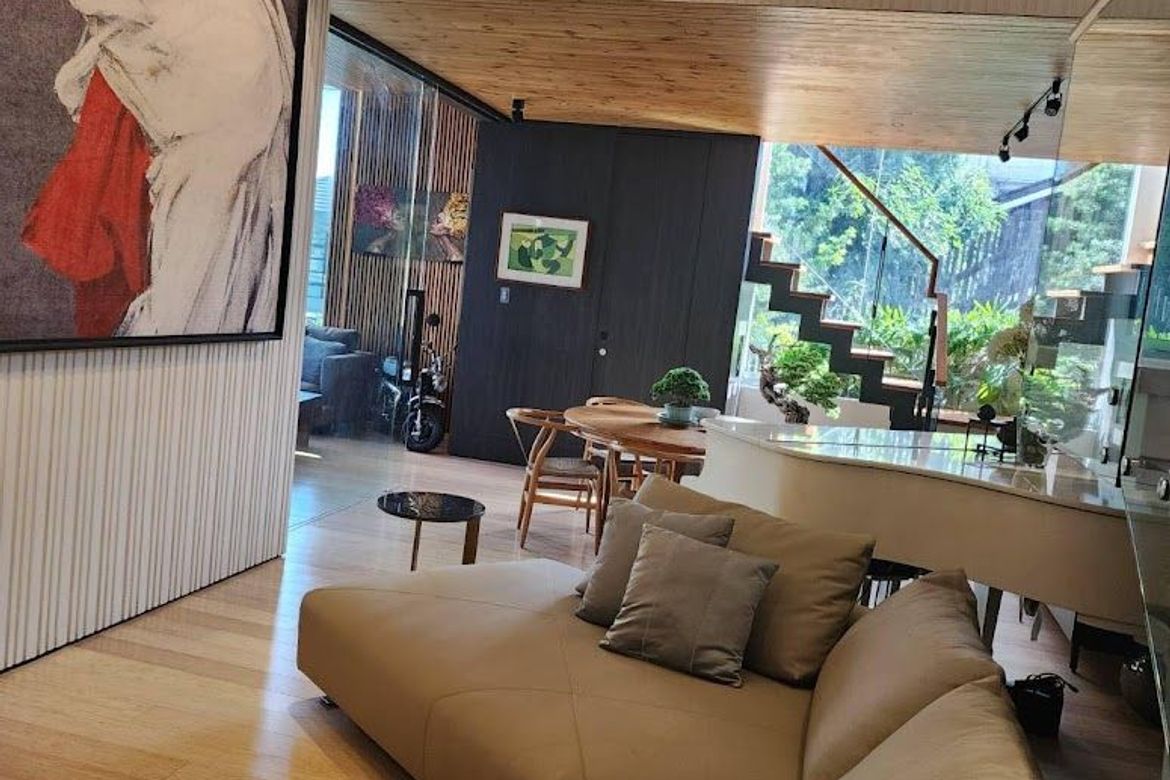 5 Bedroom House for Sale in Saint Ignatius, Quezon City, Metro Manila – photo 4