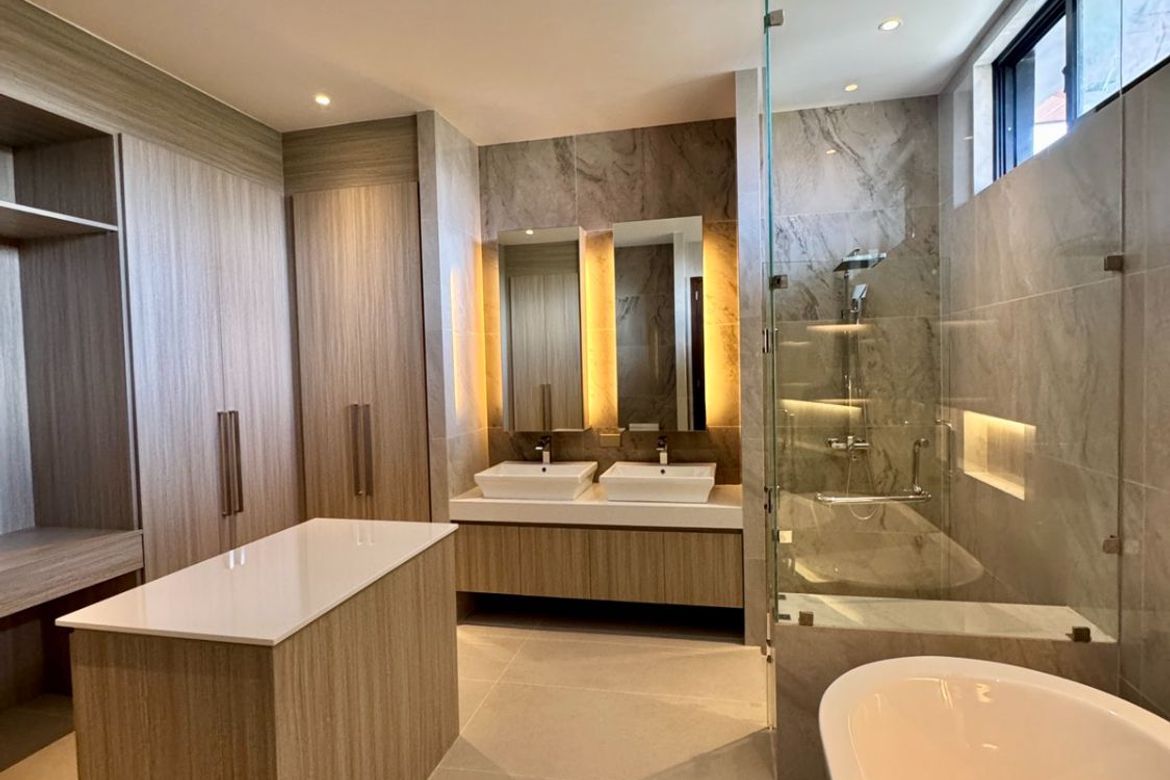 5 Bedroom House for Sale in Saint Ignatius, Quezon City, Metro Manila – photo 7