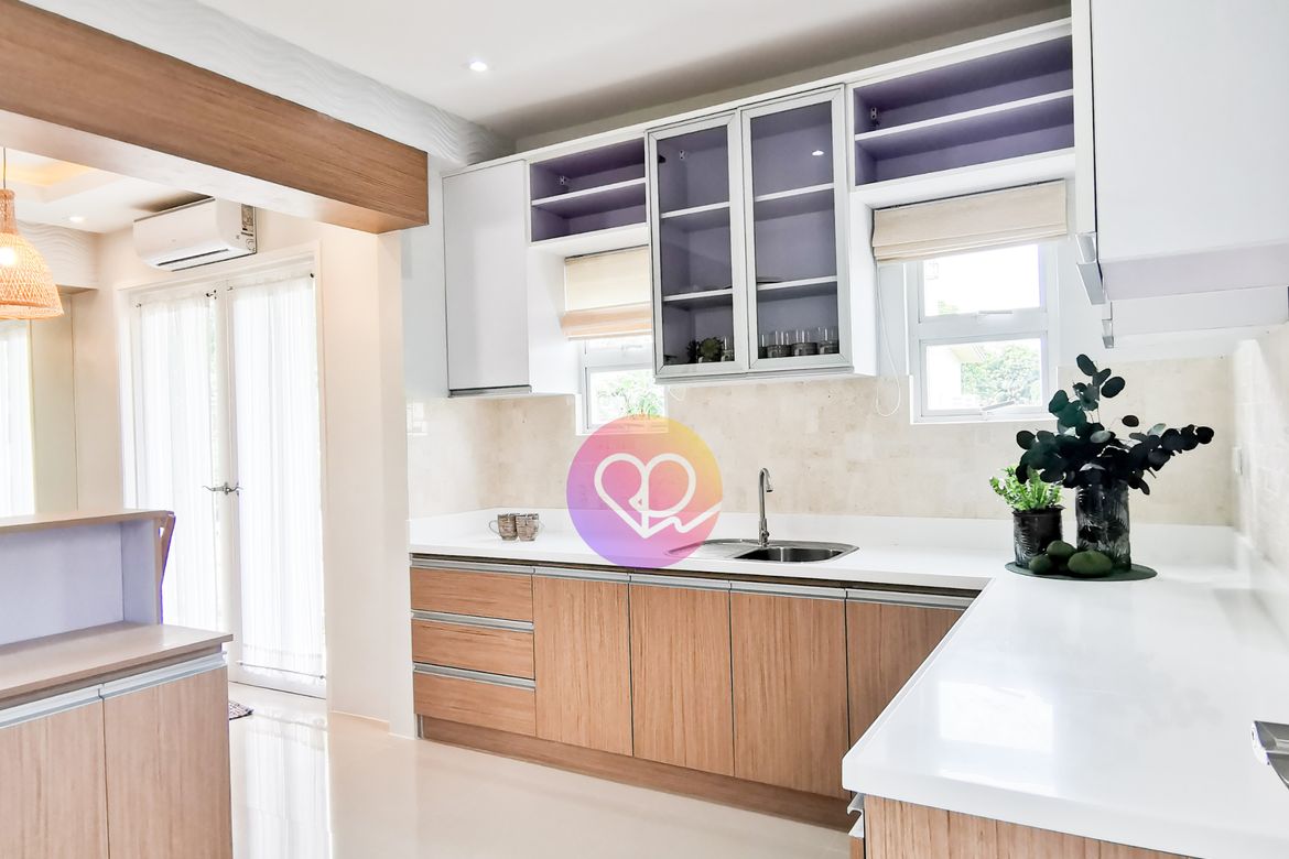 5 Bedroom House for Sale in Salawag, Dasmariñas, Cavite