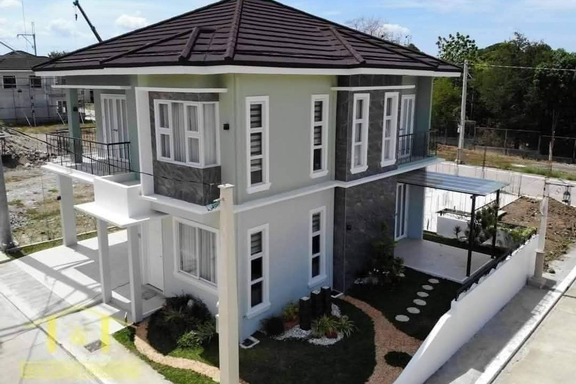 5 Bedroom House for Sale in Salitran III, Dasmariñas, Cavite