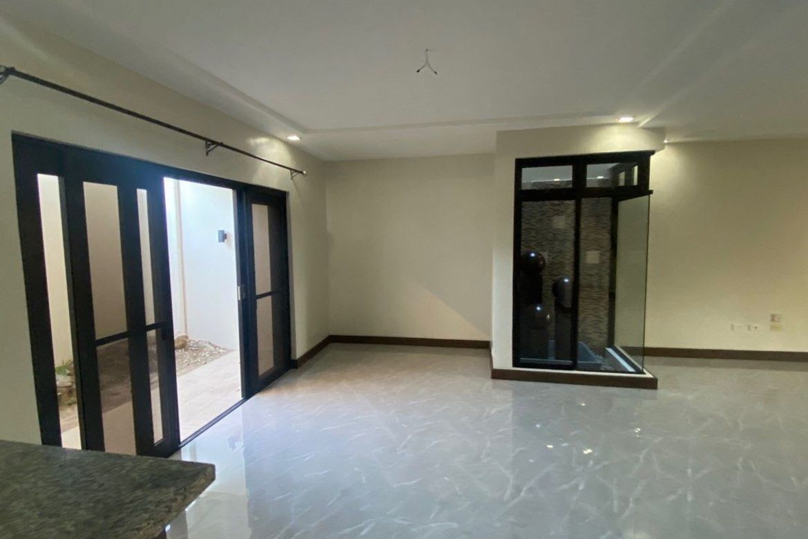 5 Bedroom House for Sale in San Andres, Cainta, Rizal – photo 3