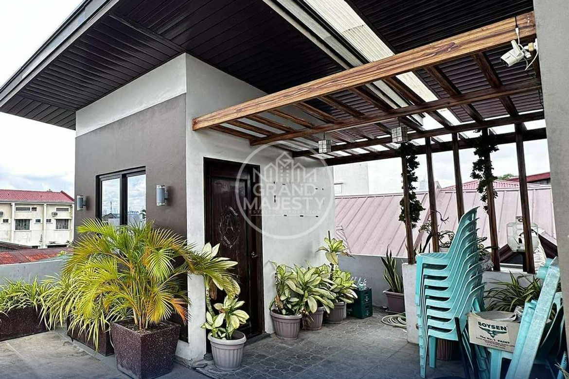 5 Bedroom House for Sale in San Antonio, Quezon City, Metro Manila near LRT-1 Roosevelt – photo 5