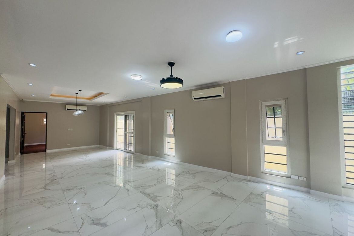 5 Bedroom House for Sale in San Isidro, Parañaque, Metro Manila – photo 7
