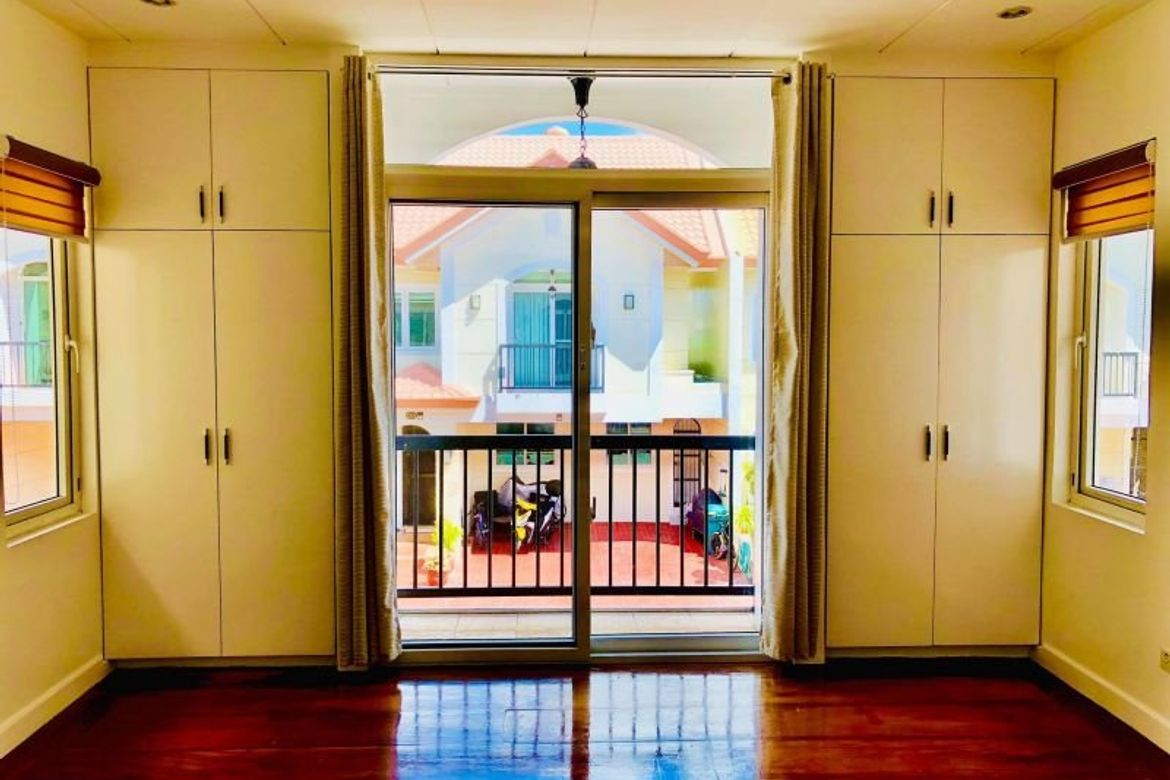 5 Bedroom House for Sale in San Jose, Angeles, Pampanga – photo 3