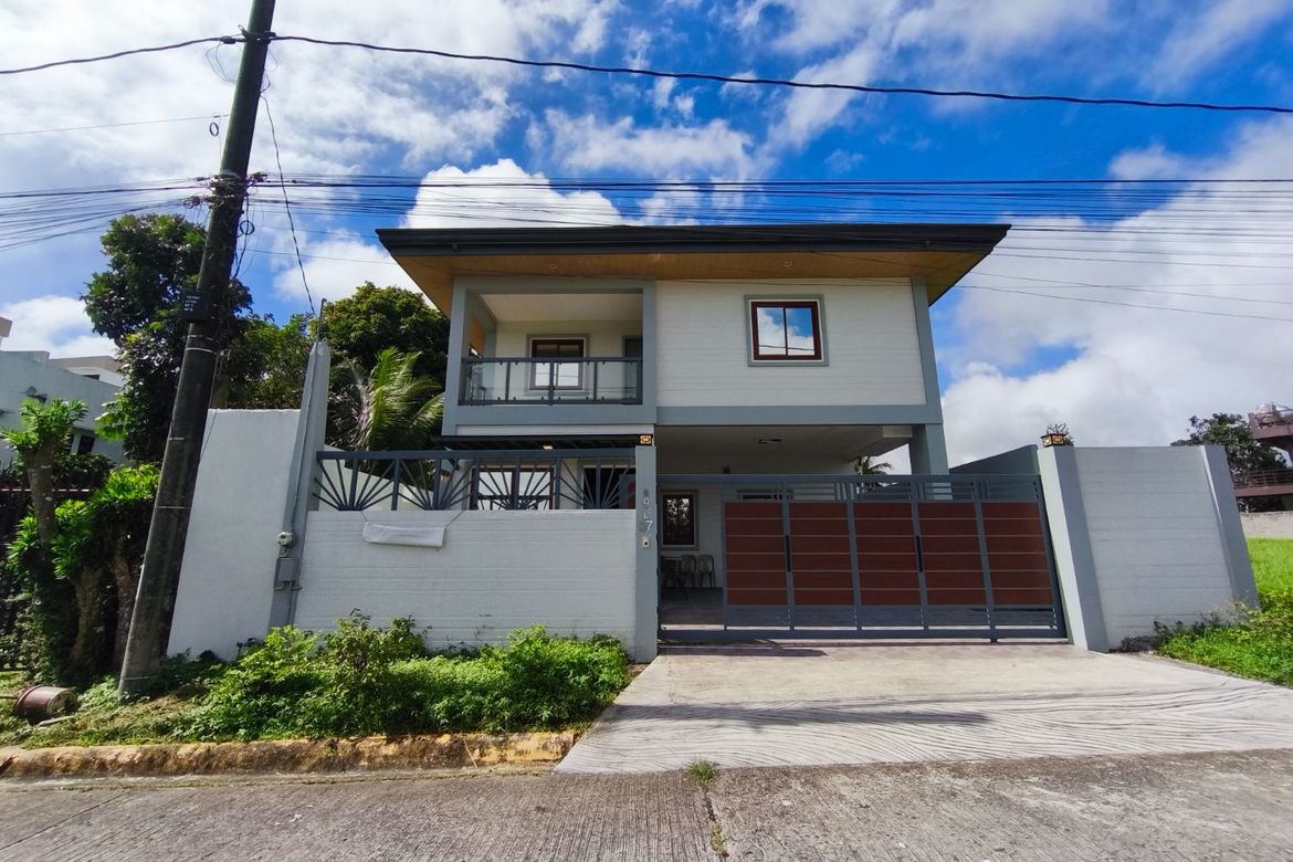 5 Bedroom House for Sale in San Jose, Tagaytay, Cavite