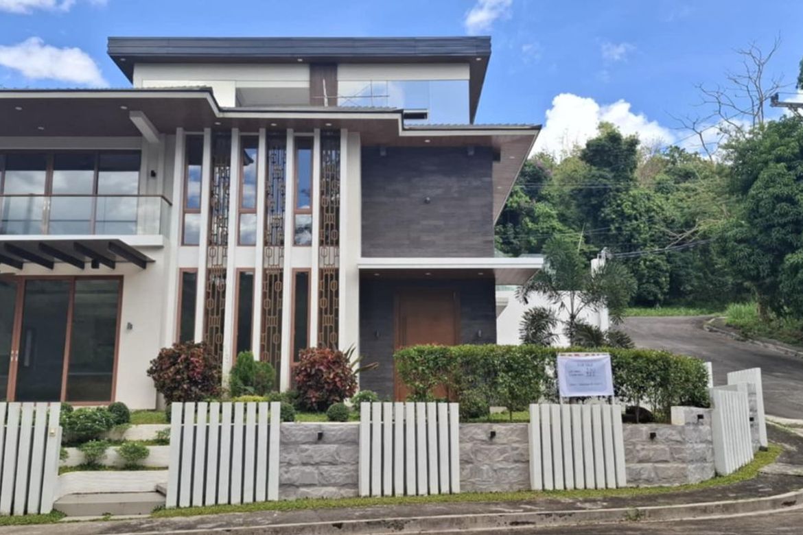5 Bedroom House for Sale in San Juan, Antipolo, Rizal