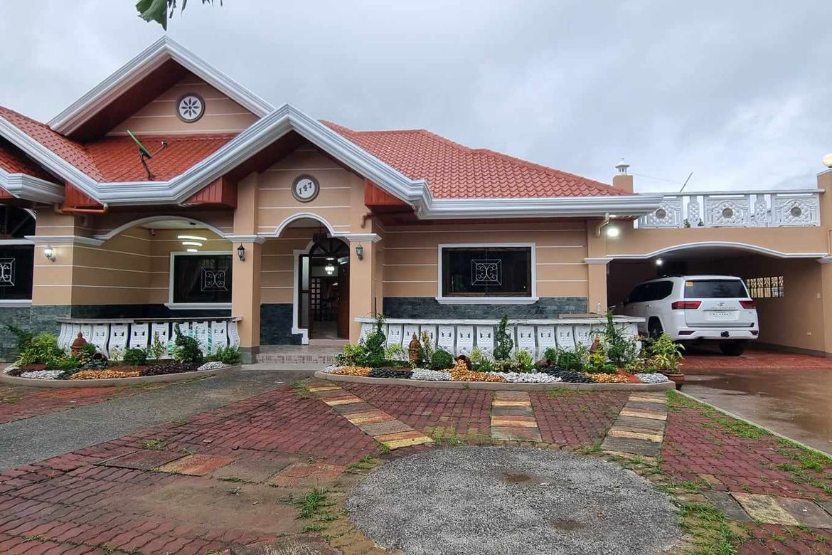 5 Bedroom House for Sale in San Julian East, Agoo, La Union