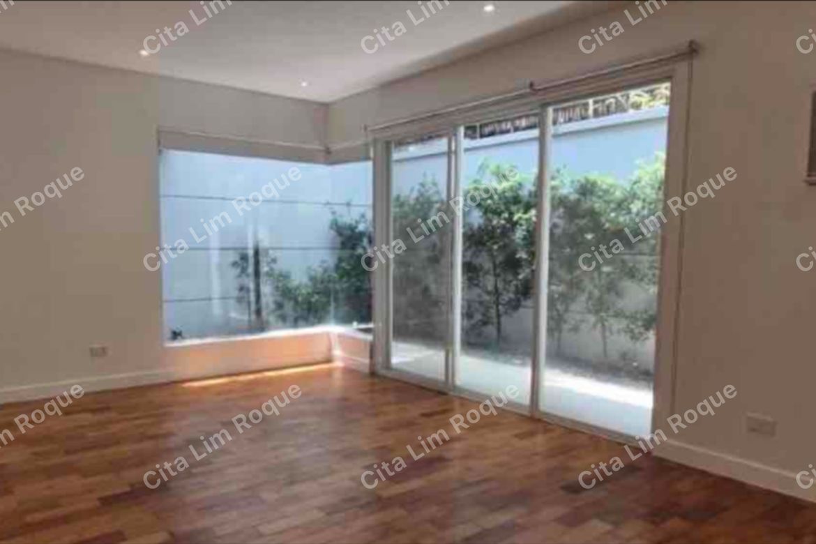 5 Bedroom House for Sale in San Lorenzo, Makati City near MRT-3 Magallanes – photo 13