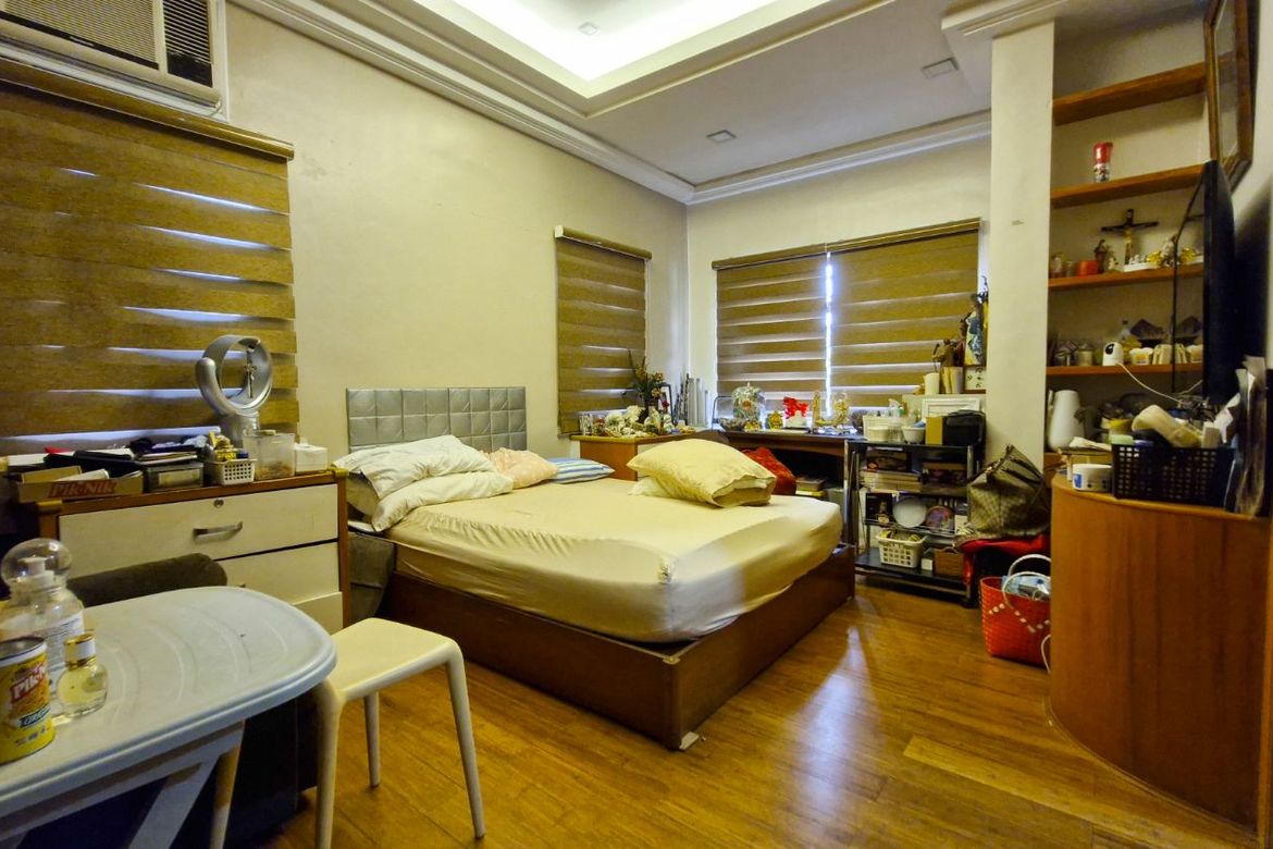 5 Bedroom House for Sale in San Lorenzo, Makati, Metro Manila near MRT-3 Ayala – photo 7