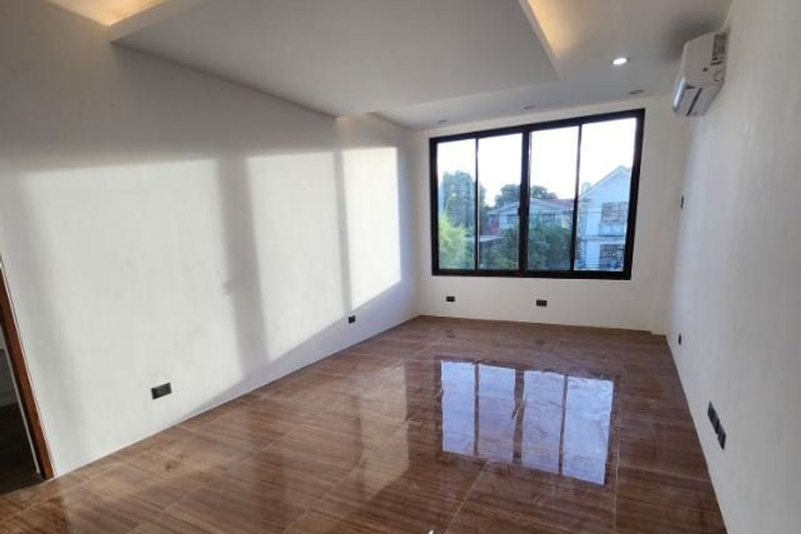 5 Bedroom House for Sale in San Miguel, Pasig, Metro Manila – photo 2