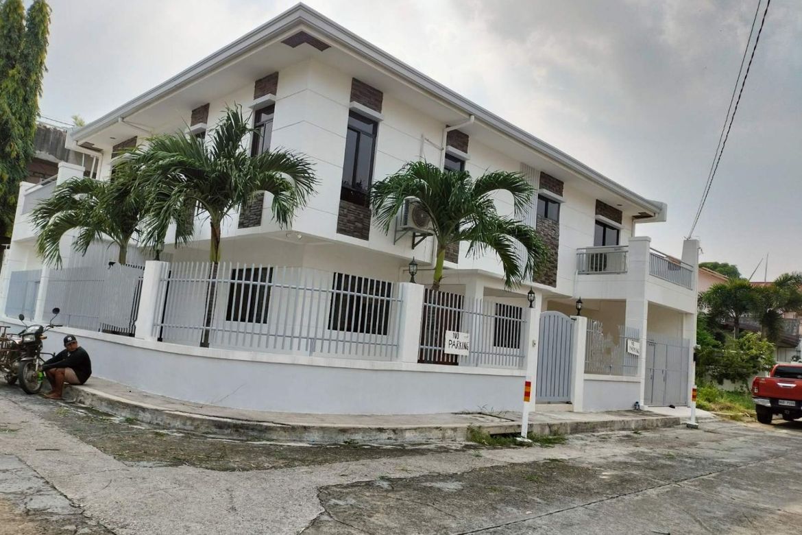 5 Bedroom House for Sale in San Miguel, Pasig, Metro Manila – photo 3