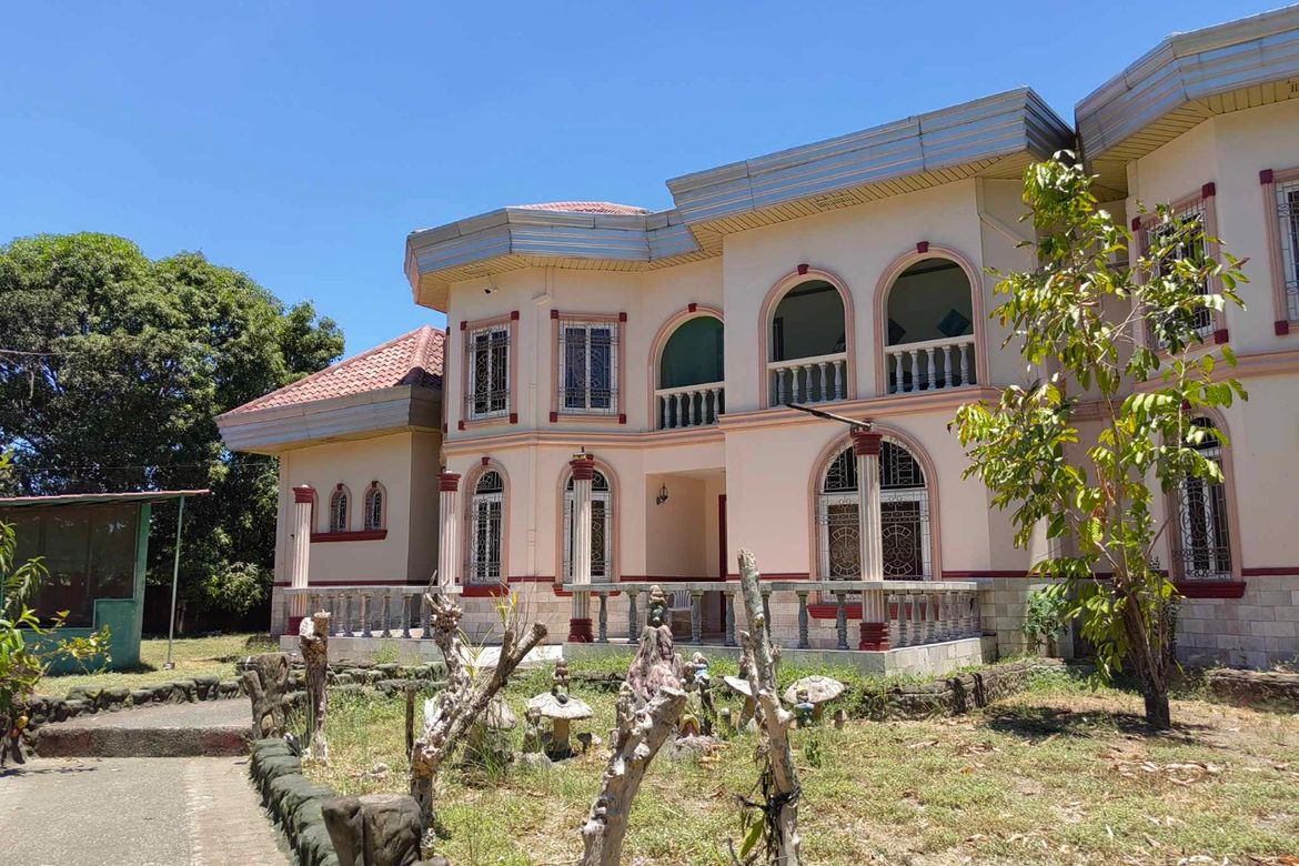 5 Bedroom House for Sale in San Nicolas, Castillejos, Zambales – photo 2