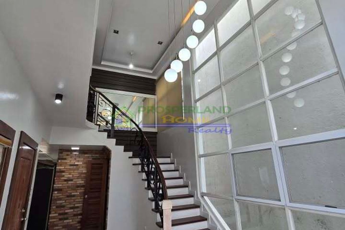 5 Bedroom House for Sale in San Nicolas, Pasig, Metro Manila – photo 5