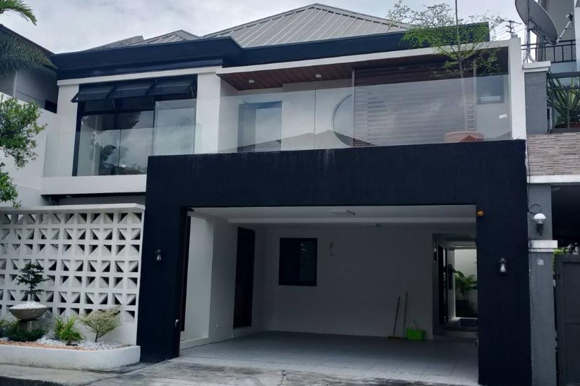 5 Bedroom House for Sale in San Nicolas, Pasig, Metro Manila