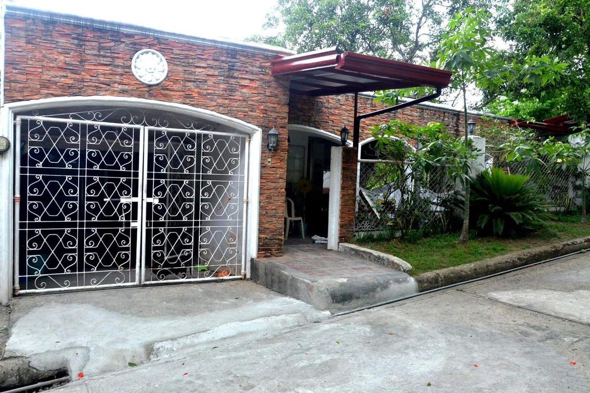 5 Bedroom House for Sale in San Roque, Antipolo, Rizal